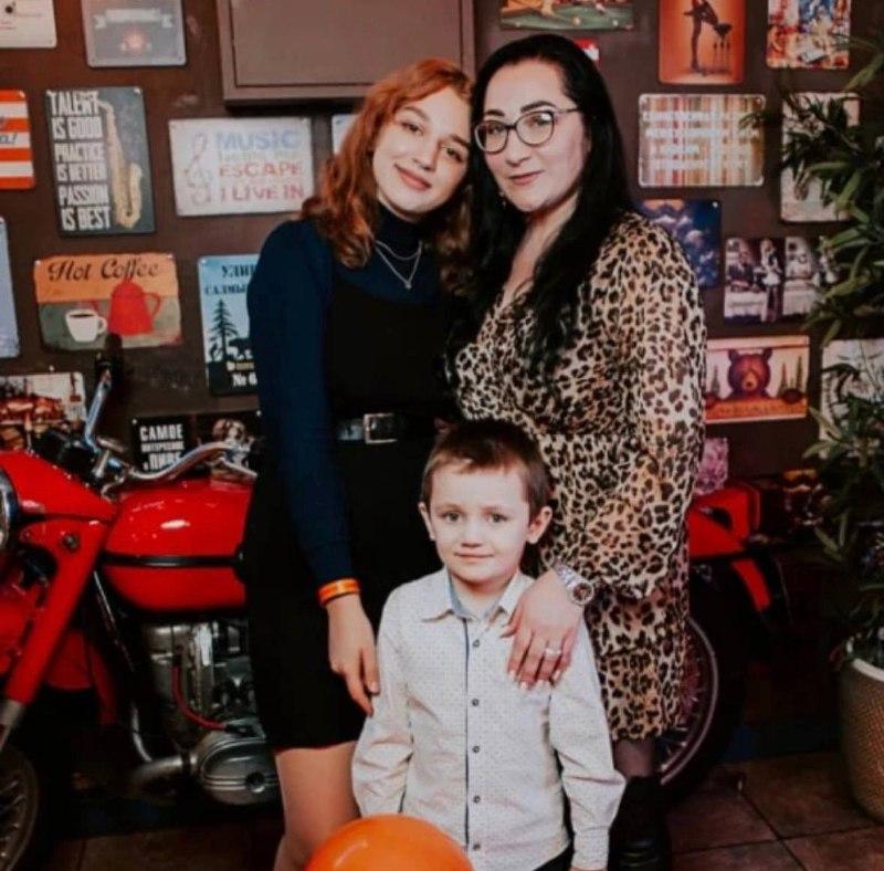 Дети экс-солистки группы «Воровайки» разбились насмерть, катаясь на санках