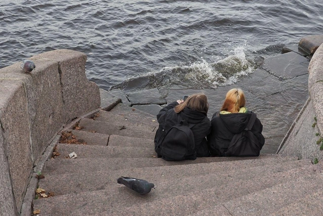 Он — наш. Почему в Петербурге испортилась погода, хотя в Москве ещё бабье лето | www.fontanka.ru