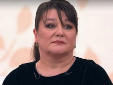 «Кольца лежат, платье сшито»: Анастасия Мельникова рассказала о смерти жениха накануне свадьбы