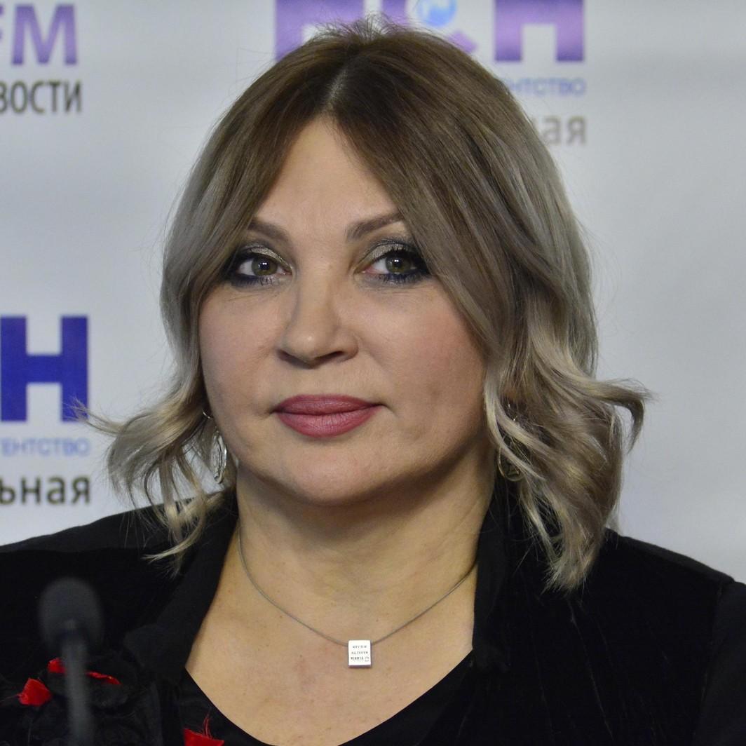 Покинувшая группу «Город 312» Ая о самочувствии после инсульта: «Хожу сама, но держусь за поручни»