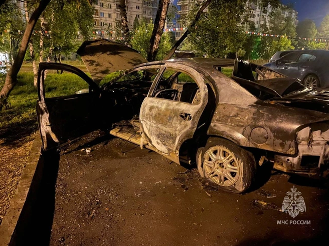 Пожары произошли в разных дворах | Источник: ГУ МЧС по Иркутской области / T.me