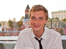 Алексей Гоман поделился секретом теплых отношений с Марией Зайцевой: «Не использовать детей в интригах»