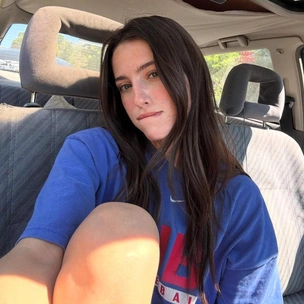 Борьба с постакне — не только лазеры. Какие процедуры действительно помогут?