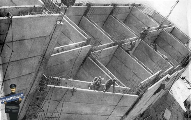 Строительство дамбы Краснодарского водохранилища, 1970 год | Источник: Фотоархив Елены Крыловой / myekaterinodar.ru