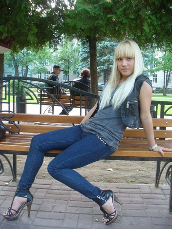 Сначала Анастасия худела дома, а потом пошла в спортзал | Источник: из архива Анастасии Гековой