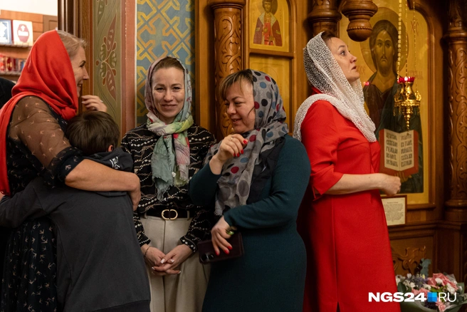 Пасха, как всегда, объединила очень много людей | Источник: Мария Ленц / NGS24.RU