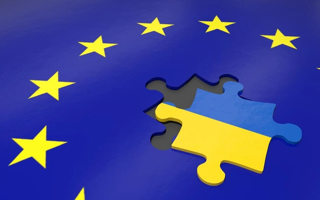 Принять Украину в ЕС пока невозможно, заявила еврокомиссар по вопросам расширения Марта Кос | Источник: makaule / iStock