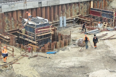 В Пензе продолжаются работы на ж/д путепроводе и коллекторе