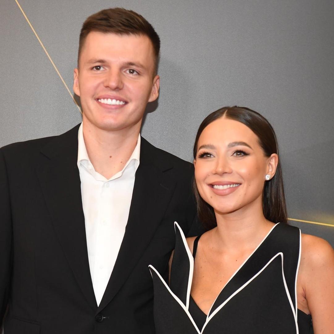 Артем Чекалин про борьбу Лерчек с раком: «Она ходит на плавание, гуляет с детьми в парке. Старается жить жизнь»