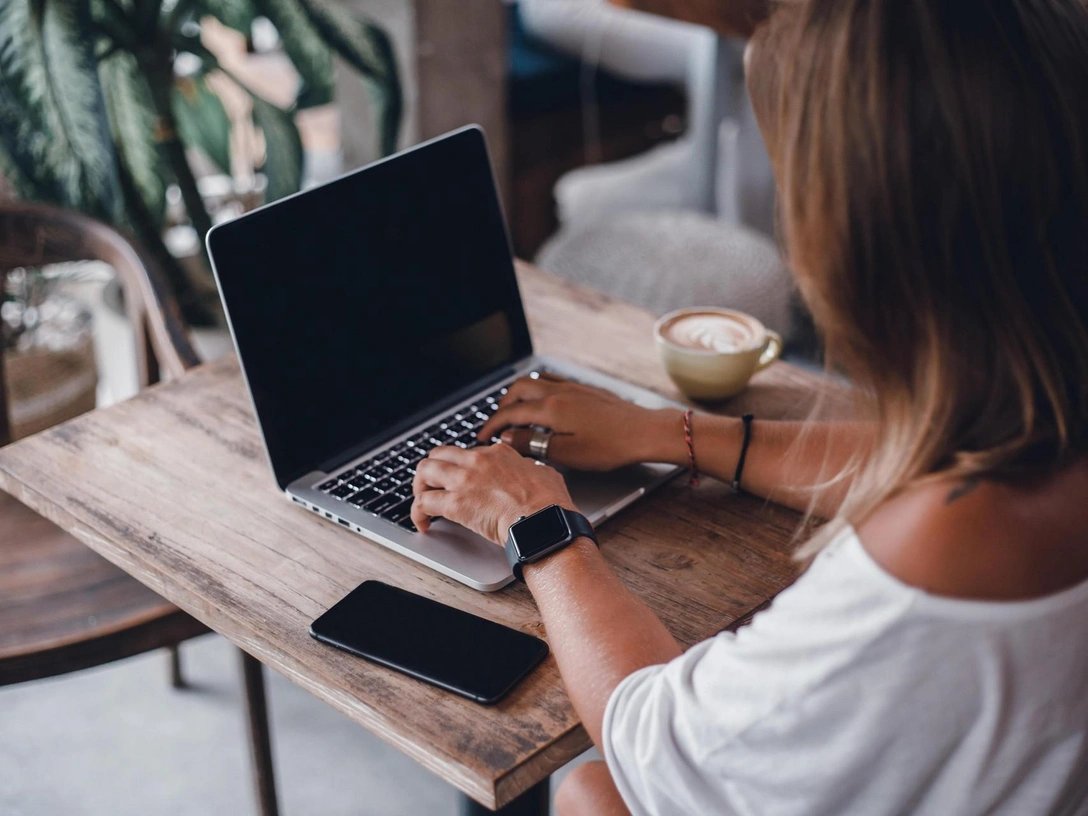 Редакция тестирует: MateBook X Pro 2024 — ноутбук для тех, кто всегда в движении | marieclaire.ru