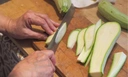 Забудьте про фарш и «лодочки»: 4 оригинальных рецепта из кабачка — вкусно и просто
