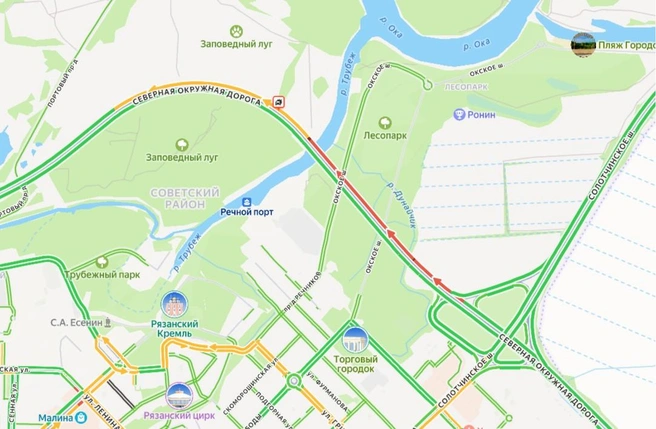 Дорога красная, а это означает серьезную пробку | Источник: yandex.ru/maps