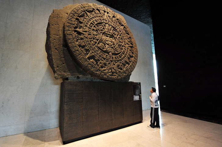 Время ацтеков: 11 деталей таинственного Камня Солнца