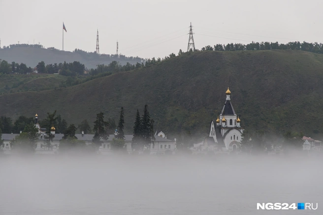 Туман застилает берег  | Источник: Мария Ленц / NGS24.RU 