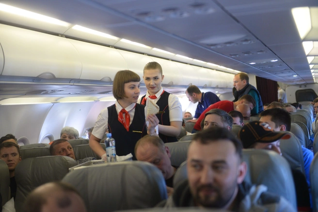 Ситуация разозлила даже соседей буйного пассажира | Источник: Артем Устюжанин / E1.RU