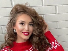 Анна Бузова похвасталась подарком от избранника