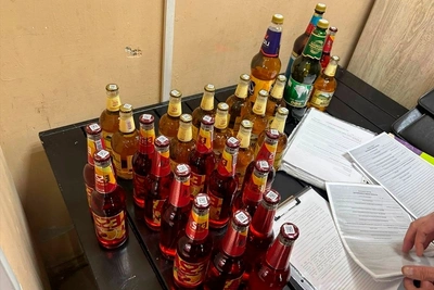 Полиция Череповца изъяла 58 бутылок нелегального алкоголя