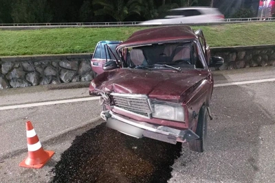 В Адлере в ДТП погиб водитель Оки, пострадал пассажир ВАЗ