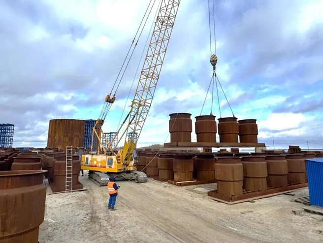 На бурении работают приезжие строители  | Источник: Группа ВИС