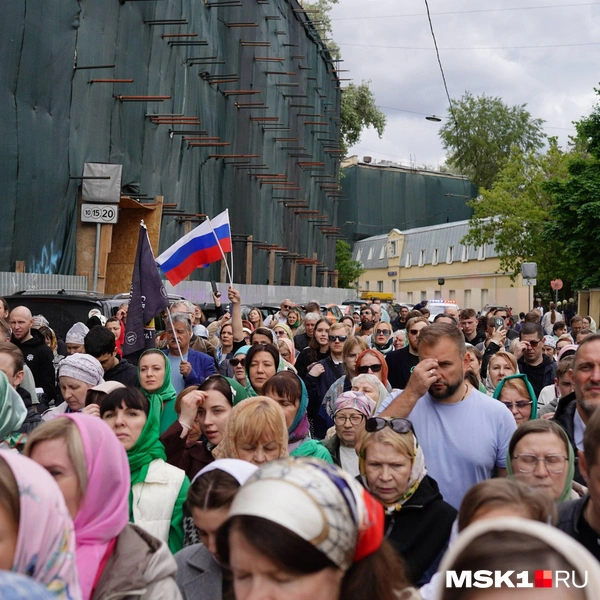 Крестный ход в Москве | Источник: Артём Рамазани-Зубов / MSK1.RU