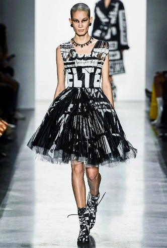 Показ Jeremy Scott Fall RTW 2019, 8 февраля