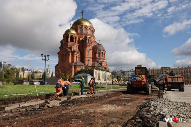 Предполагается, что пешеходная зона станет такой же, как и в Александровском сквере | Источник: Алексей Волхонский / V1.RU