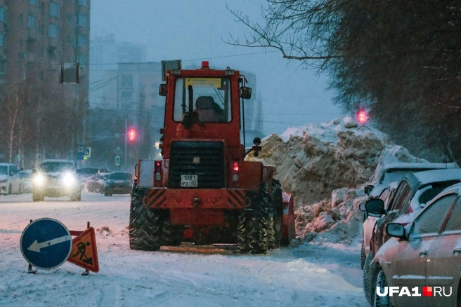 Коммунальщики работают | Источник: Булат Салихов / UFA1.RU