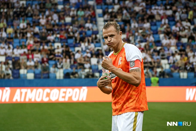 Тарасов хотел отдохнуть в компании девушек, пока жена ждала его дома | Источник: Наталья Бурухина / NN.RU