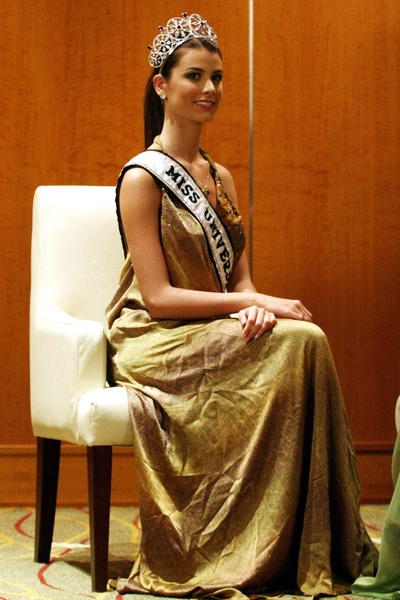 Стефания Фернандес