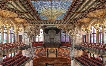 Вместилище народного духа: как Барселона обзавелась одной из главных архитектурных достопримечательностей