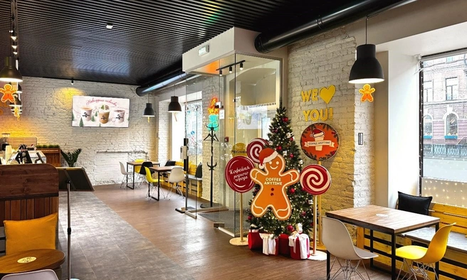 Новогодняя атмосфера в кофейне Coffee Anytime в Санкт-Петербурге | Источник: Coffee Anytime