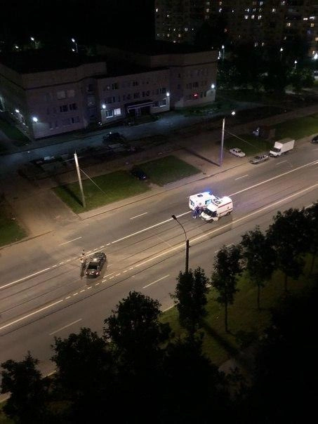 На Шлиссельбургском проспекте подбили скорую | Источник: ДТП и ЧП СПб