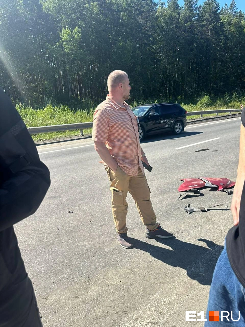 Алексей Гром на месте аварии вел себя агрессивно и обвинял во всем байкершу  | Источник: читатель E1.RU 