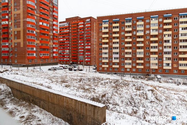 Не все куски земли еще застроили | Источник: Мария Ленц / NGS24.RU