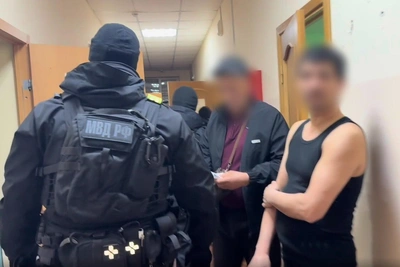 УФСБ и полиция проверили хостел на шоссе Революции