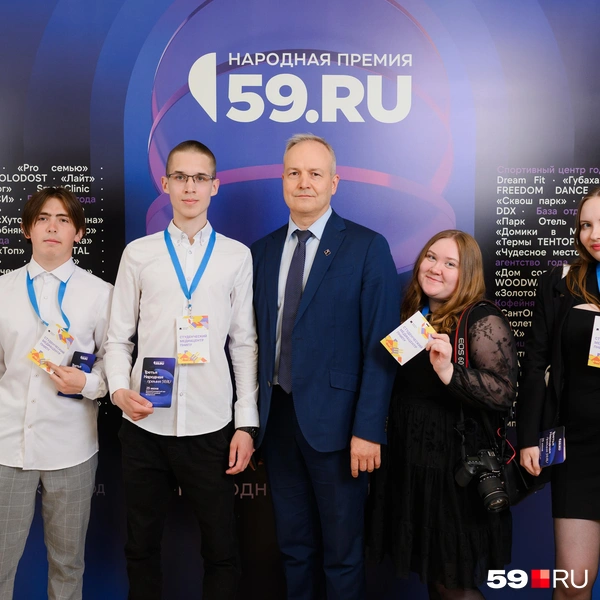 Еще только начинающие, но уже настоящие журналисты из студенческого медиацентра ПГНИУ | Источник: Никита Чунтомов