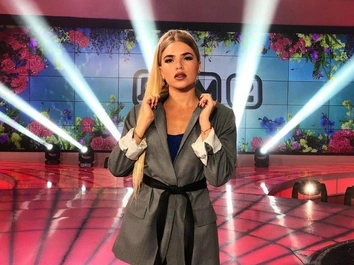 Любовница Александра Серова упала в обморок на модном показе