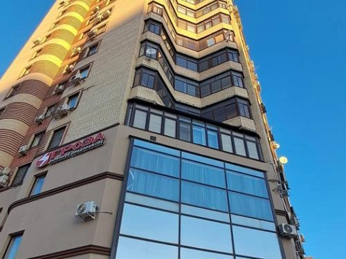 Частная школа «Яркий старт» располагается в центральном районе Челябинска. | Источник: 2gis.ru