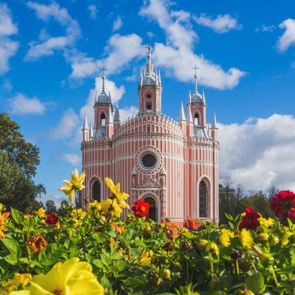 Чесменская церковь в Санкт-Петербурге. Заложена в 1777 г. по приказу Екатерины II в честь юбилея победы в Чесменском сражении. Арх. Юрий (Георг Фридрих) Фельтен. | Источник: Zoonar GmbH/Legion Media