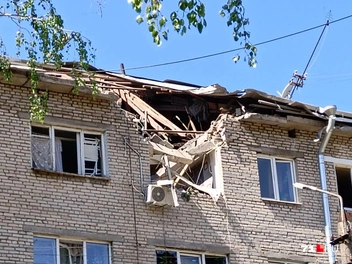 Пострадали не только кровля, но и окна | Источник: Максим Улитов / 71.RU