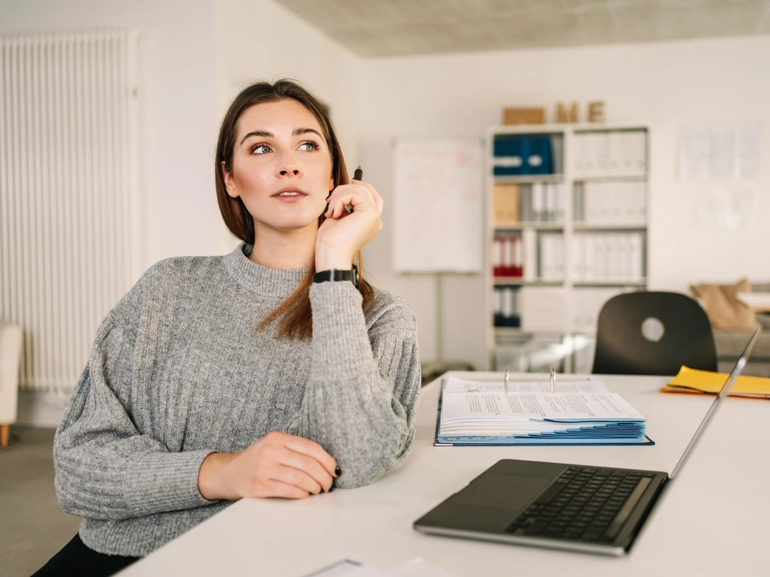 Простой тест, который определит в вас умную женщину | marieclaire.ru