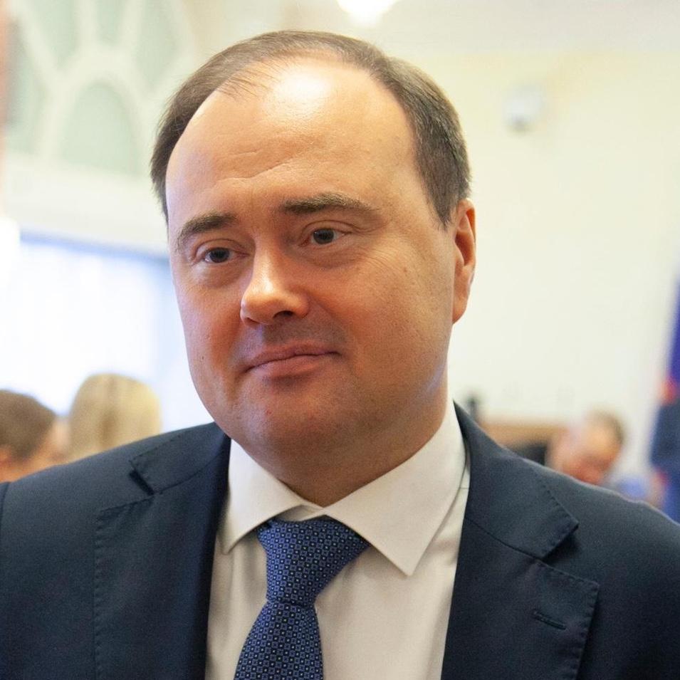 <p>Артем Молчанов</p>