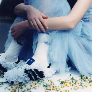Новые кроссовки adidas Samba с шелковой плиссировкой, которую можно состричь