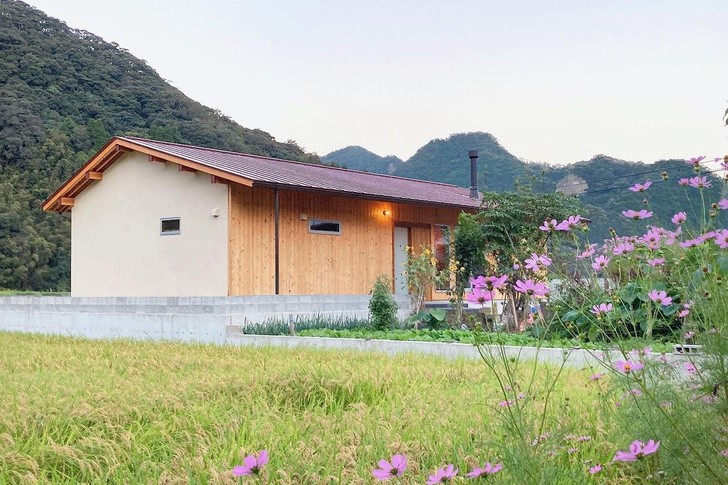 Небольшой дом для семейной пары в японской глубинке