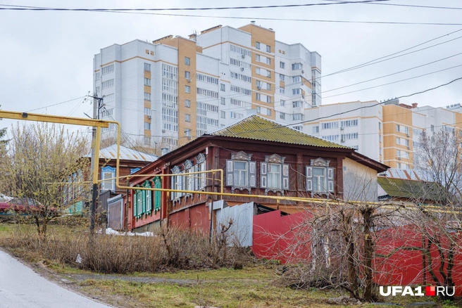 Домик на склоне улицы Белореченская | Источник: Булат Салихов / UFA1.RU