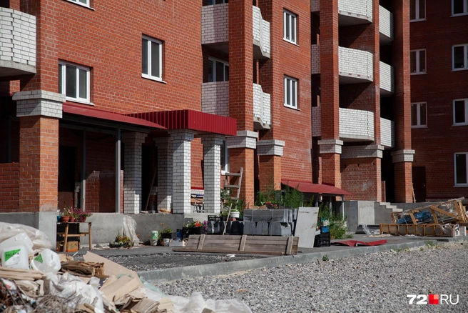 Мужчины работали в компании «Сетьтранс», и им не выплатили зарплату | Источник: Ирина Шарова / 72.RU