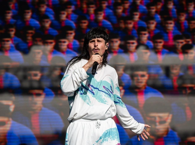 Oliver Tree әншісімен танысамыз