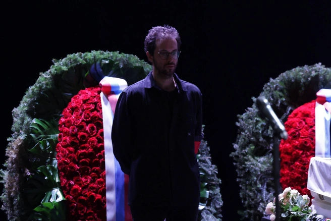 Венок от президента | Источник: Дмитрий Толстошеев / MSK1.RU