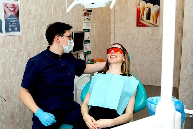 В «Медине+» работают высококвалифицированные специалисты, готовые помочь с любыми стоматологическими проблемами | Источник: Сергей Аглоненков
