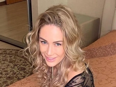 Беременная двойней Алена Ашмарина потратила 6 миллионов на покупку дома